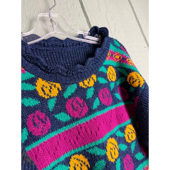 Vintage 80s Girls Sweater Navy Floral Knit Pullover Scalloped Trim Retro - Picture 4 of 6
